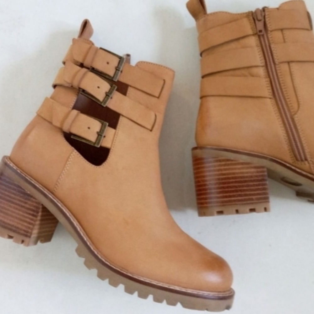 ๐ค Seychelles tan leather heeled buckle ankle boots - Picture 3 of 11